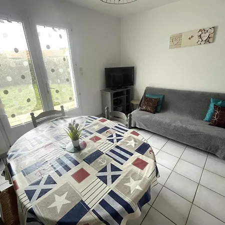 בית נופש Maison Avec Jardin, 900m Plage, 2 Chambres, Parking Inclus, Animaux Acceptes - - Fr-1-22-173 *