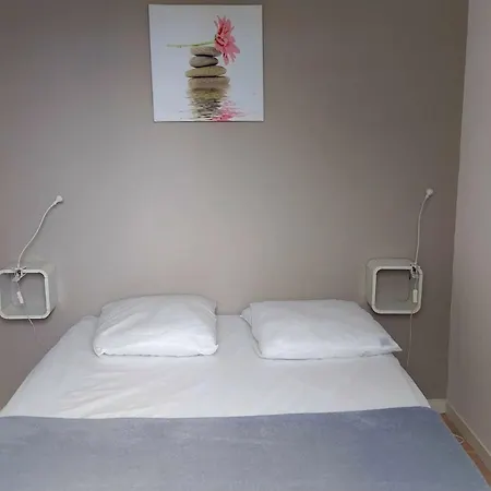 Maison Avec Jardin, 900m Plage, 2 Chambres, Parking Inclus, Animaux Acceptes - - Fr-1-22-173 בית נופש לה-טראנש-סור-מר