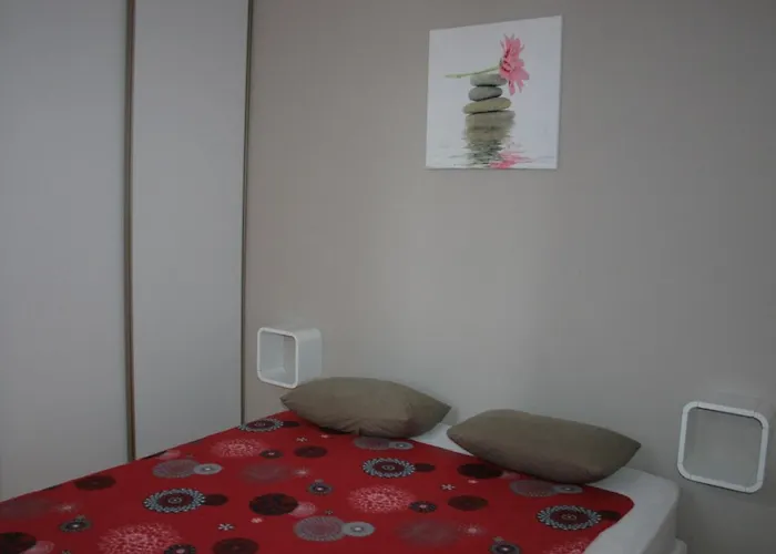 Maison Avec Jardin, 900m Plage, 2 Chambres, Parking Inclus, Animaux Acceptes - - Fr-1-22-173 Ferienhaus *